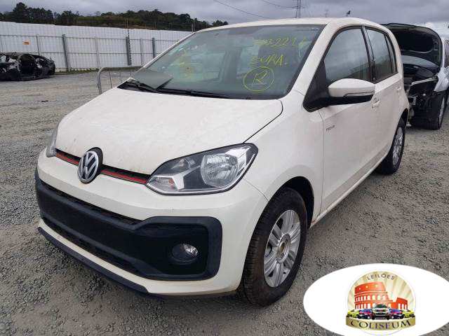VOLKSWAGEN UP 1.0 18/18